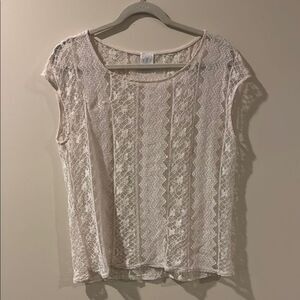 Ella Moss sheer lace top size L